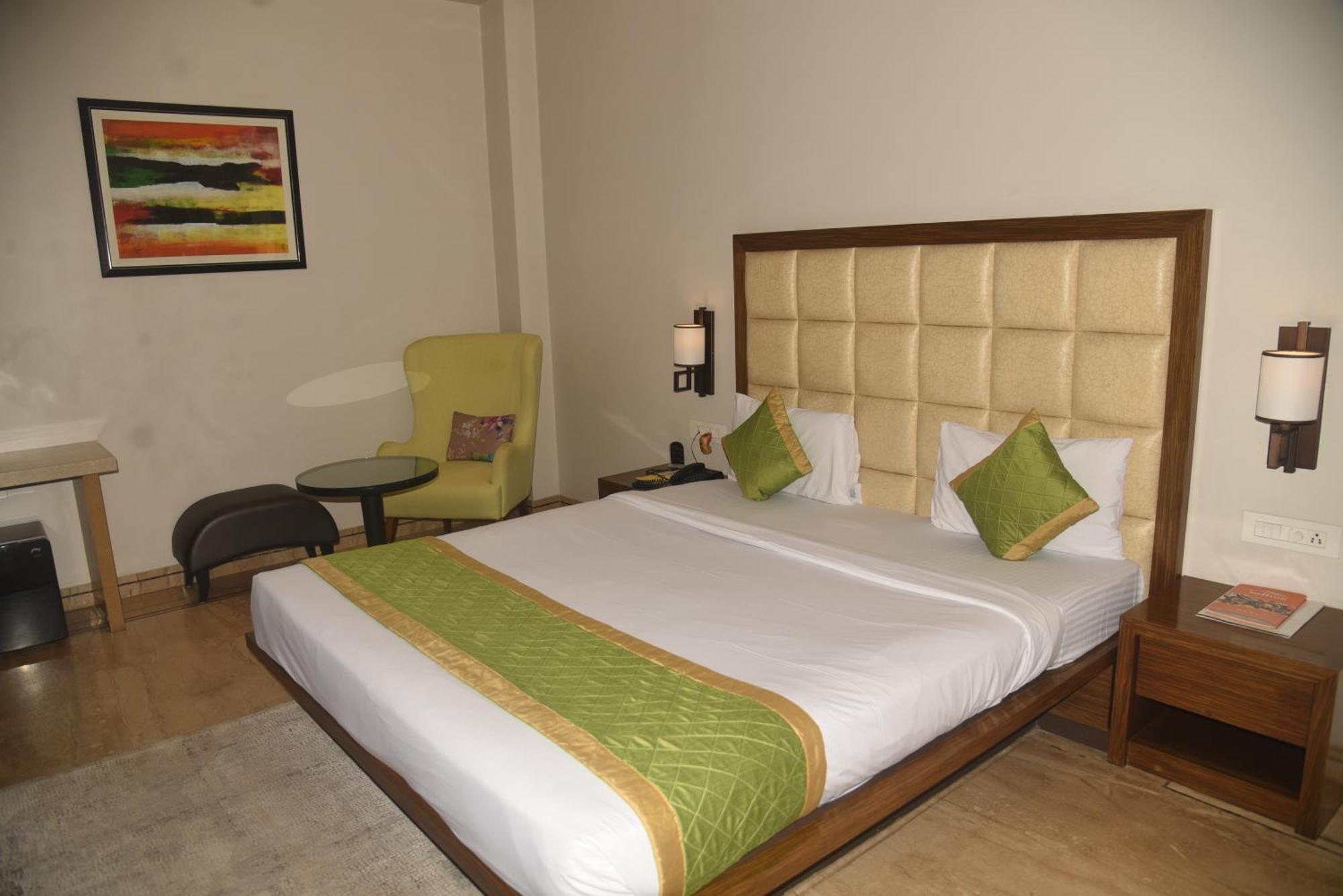 Jorhāt Hotel The Manor - A Boutique Hotel מראה חיצוני תמונה