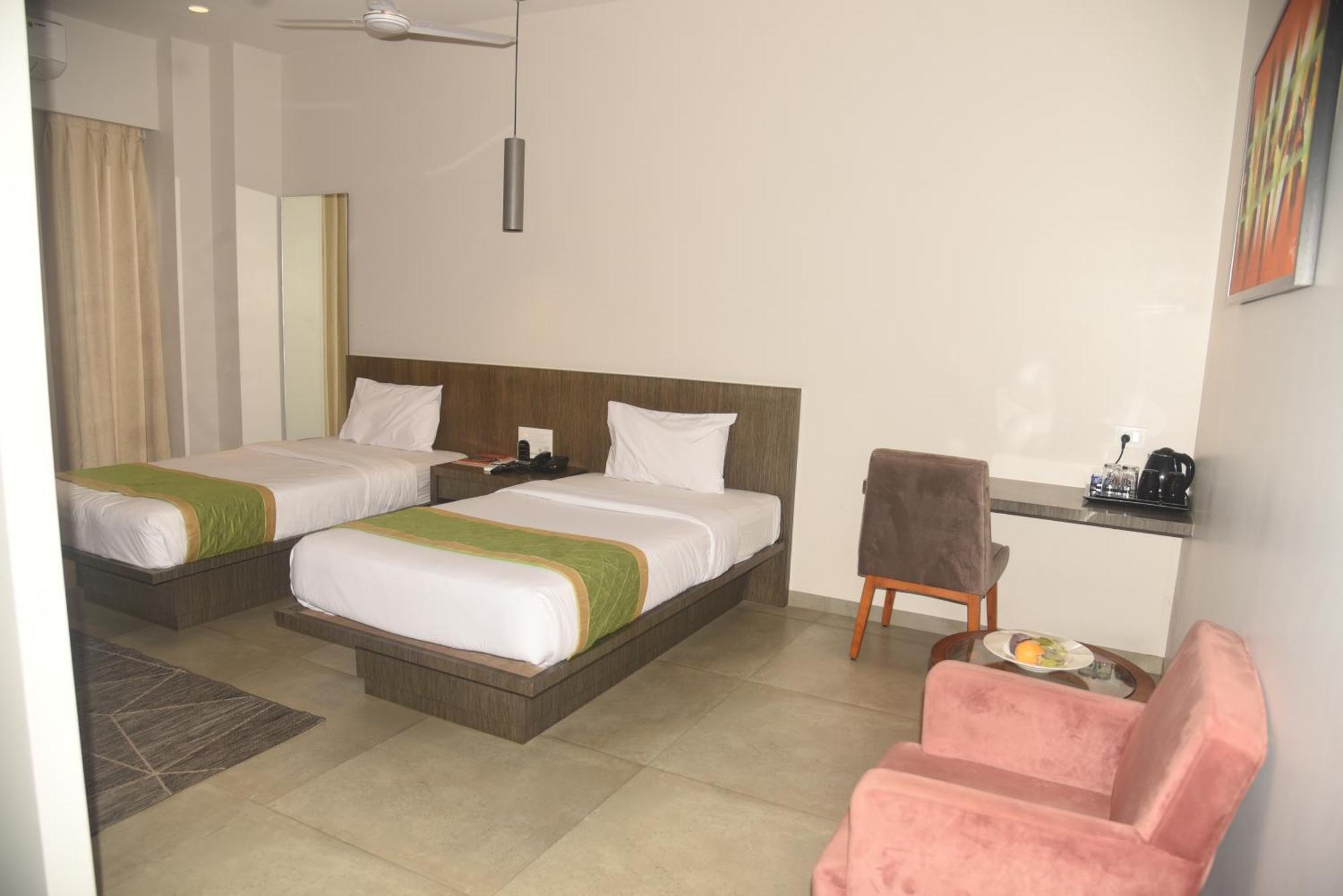 Jorhāt Hotel The Manor - A Boutique Hotel מראה חיצוני תמונה